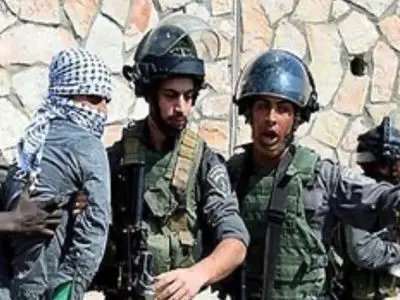 حمله نظامیان صهیونیست به مناطق مختلف غزه و کرانه باختری