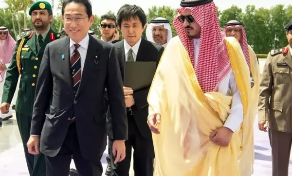 نخست‌وزیر ژاپن وارد عربستان شد