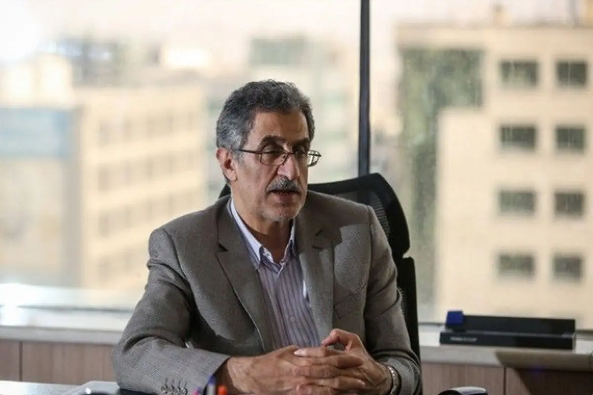 در انتظار قدم اول دولت برای مبارزه با رانت و فساد و دروغ هستیم