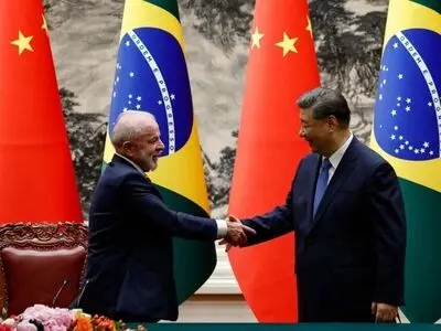 گفت‌وگوی تلفنی رهبران چین و برزیل