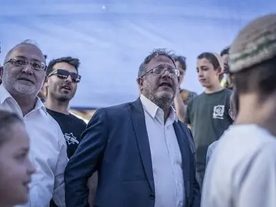 پیشنهاد انحلال تشکیلات خودگردان را به نتانیاهو خواهم داد