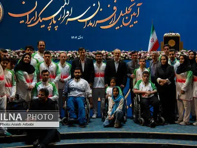 آیین تجلیل از قهرمانان سرافراز پارالمپیک ایران با حضور پزشکیان و دنیامالی
