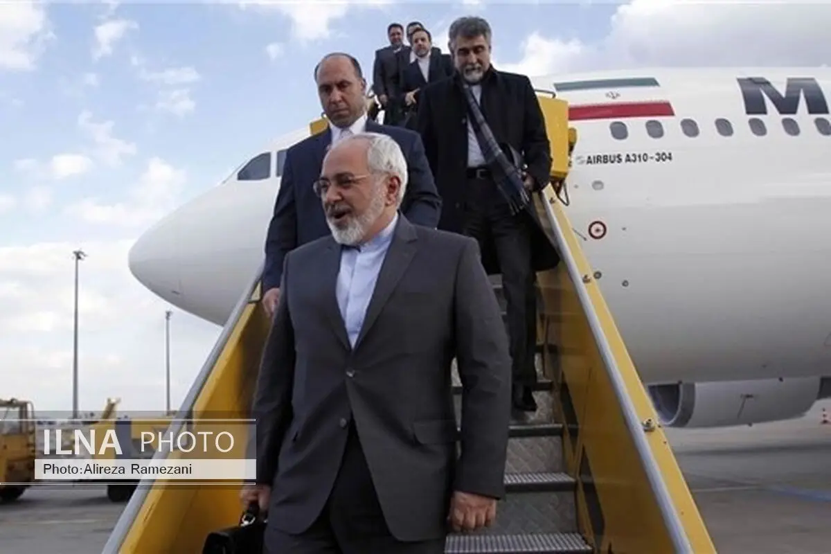 ظریف وارد فرودگاه شهید هاشمی نژاد مشهد شد