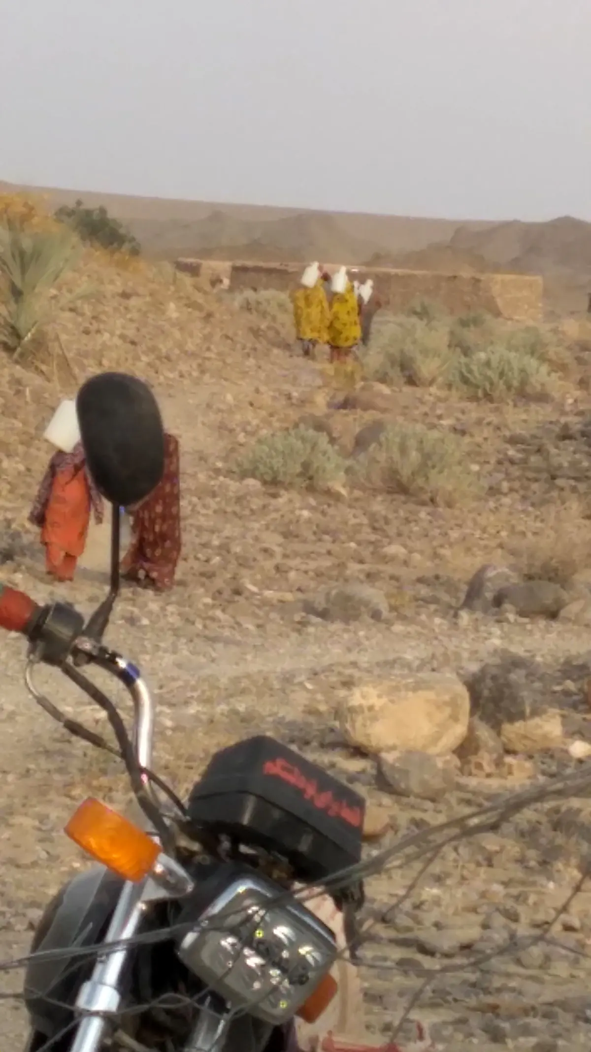 روستای شندوک بی‌بهره از ابتدایی‌ترین حقوق زندگی/ 20 خانوار در خاموشی و بی آبی روزگار می‌گذرانند