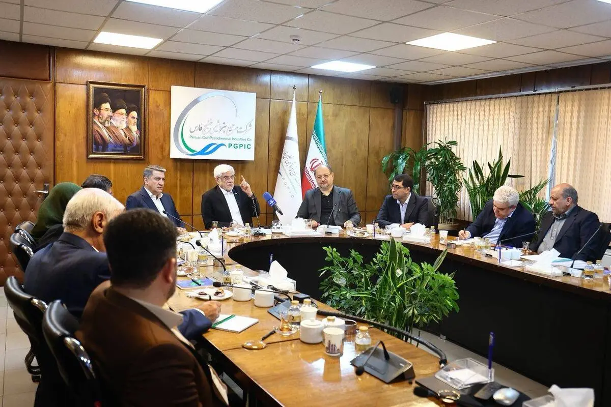 راهبرد دشمن برای تضعیف صنایع پیشران شکست خورد / بازسازی واحدهای آسیب‌دیده با شتاب ادامه دارد