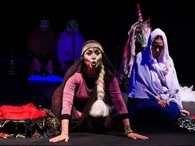 تئاتر نوعی مواجهه عمیق با انسان است/ بازگشت به آیین‌های بومی ضرورتی فرهنگی است