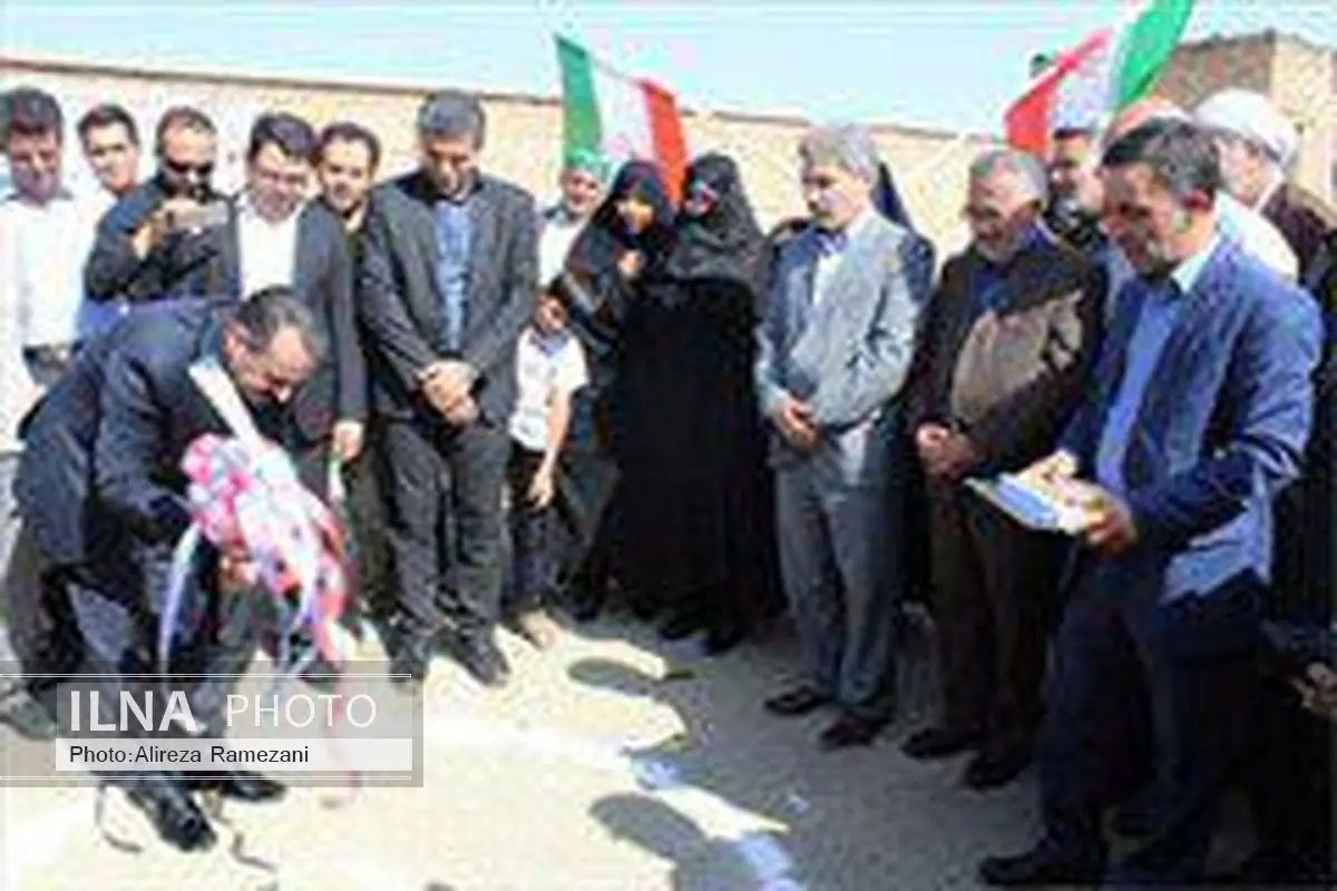 کلنگ احداث مدرسه چهار کلاسه خیرساز در روستای مافی کندی سلماس به زمین زده شد