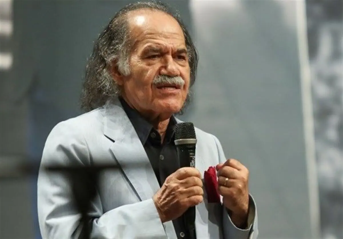 پیکر زنده یاد «سیروس ابراهیم زاده» وارد ایران شد