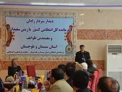 امنیت پایدار حاصل وحدت و همدلی بین آحاد مردم/ بزرگان طوایف در برابر تبلیغات استکبار، شفاف‌سازی کنند