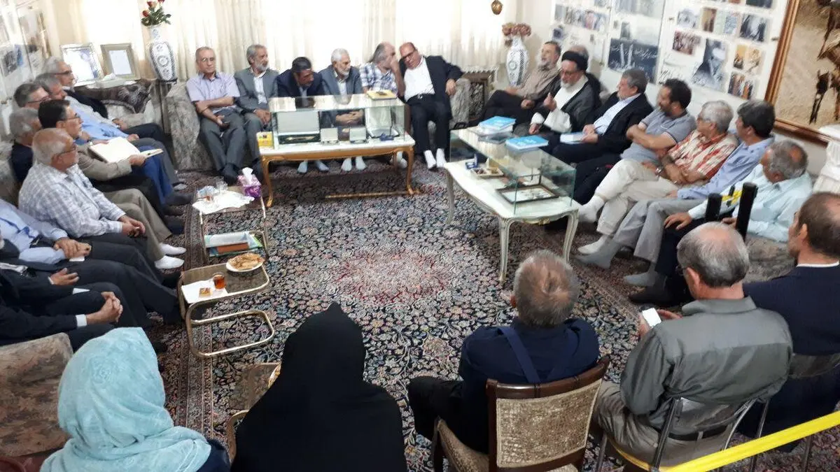 تجلیل از مبارزات سیاسی قبل از انقلاب آیت‌الله هاشمی 