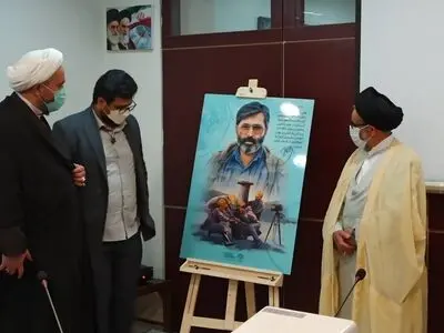 رونمایی از پوستر بزرگداشت هفته هنر انقلاب اسلامی