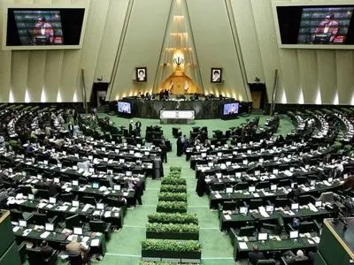 قالیباف تنفس سی دقیقه‌ای مجلس را اعلام کرد