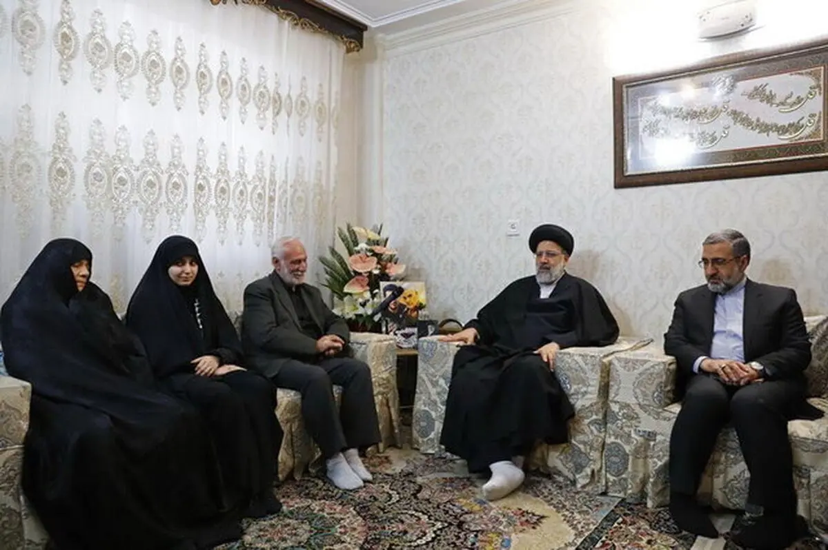 دیدار رئیس قوه قضائیه با خانواده یکی از شهدای مقاومت