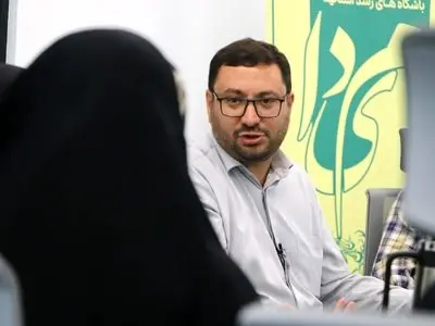 حمایت از گروه‌های تربیتی و هنری محلات محروم در یک رویداد 