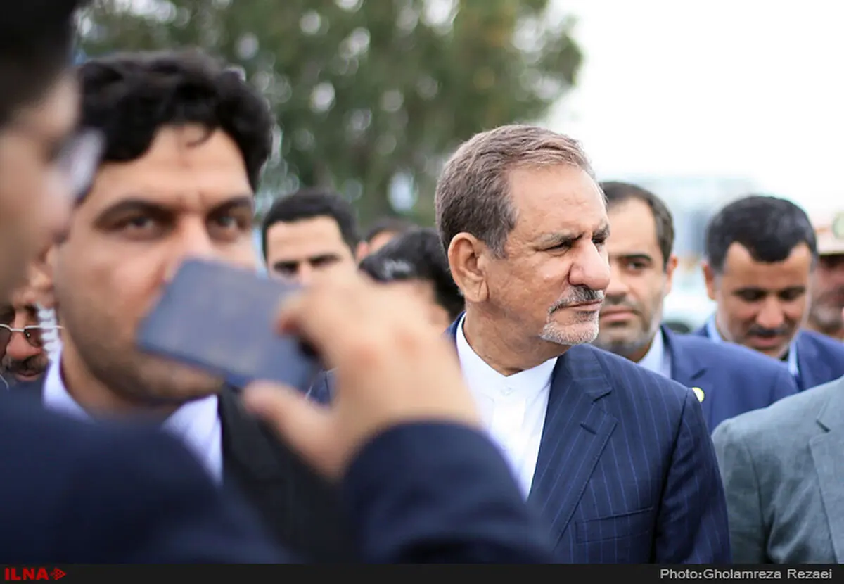 بازدید سر زده معاون اول رییس‌جمهور از ایستگاه راه آهن تهران