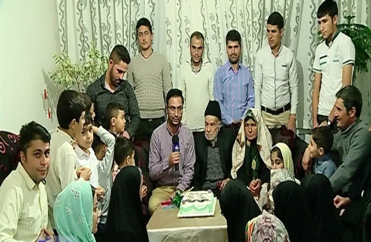 جشن تولد حاجی بابای 110 ساله/ رمز طول عمر پدر بزرگ از زبان خودش