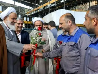 نماینده ولی فقیه از کارگران استان قزوین قدردانی کرد