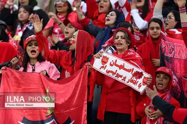 دیدار تیمهای فوتبال پرسپولیس تهران و استقلال خوزستان