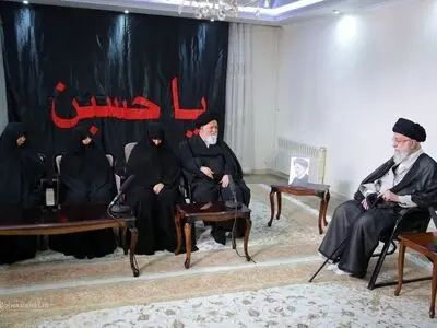 Leader: Huge participation in Pres. Raisi's funeral, sign of Islamic Republic’s popularity
