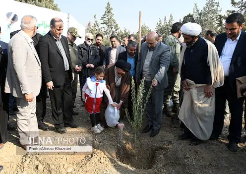 مراسم آغاز عملیات اجرایی طرح مردمی کاشت یک میلیارد درخت