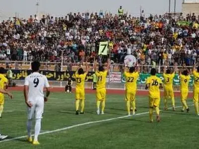 فجرسپاسی شیراز 1 ــ 3نفت مسجد سلیمان/ فکری بالاخره برد