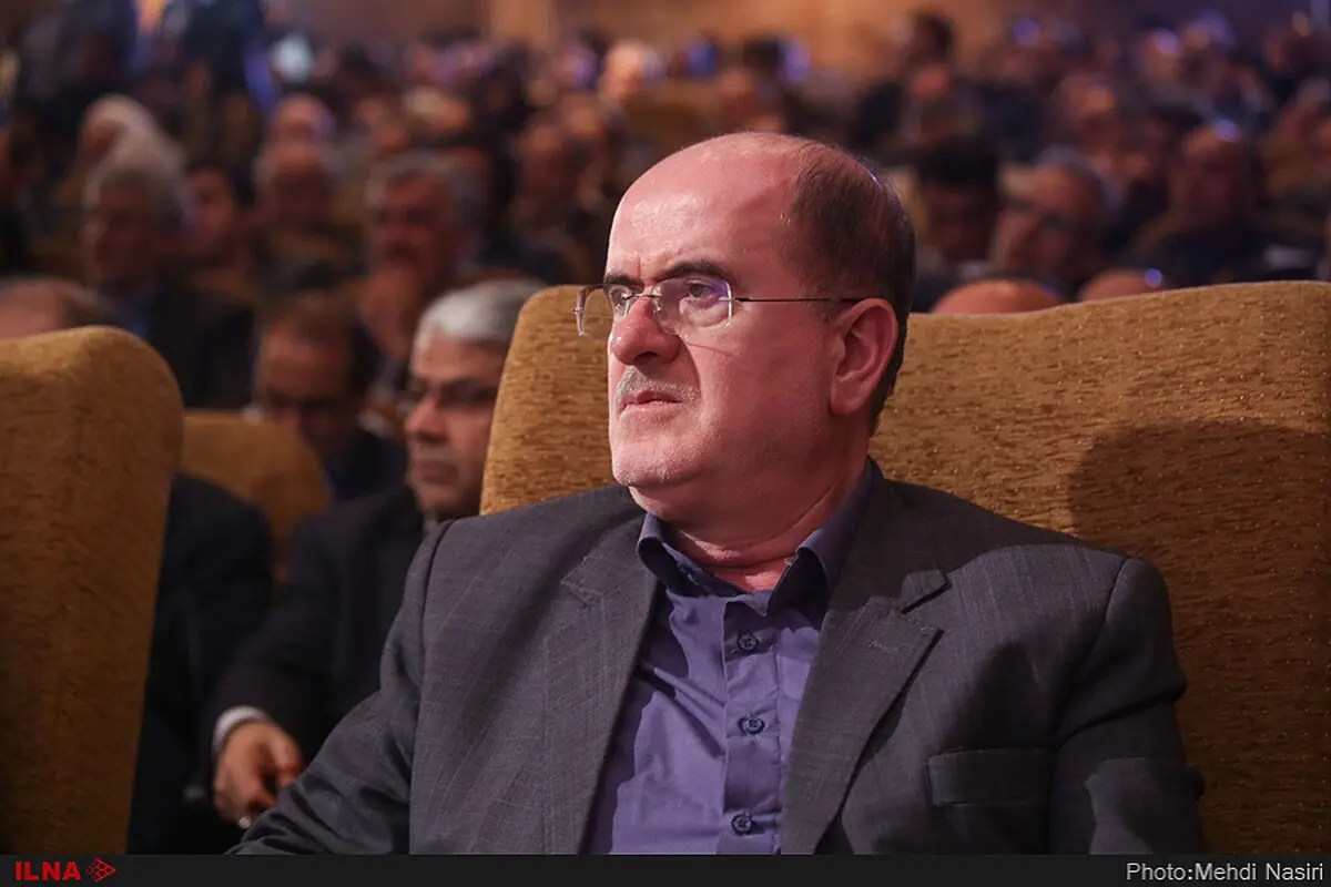 گلایه روحانی از نبود اراده حاکمیت برای حل مساله برجام بود؛ مجلس به خود نگیرد/ دولت قبل و دولت فعلی خارج از چارچوب معین حاکمیت مذاکره نکردند