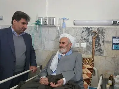 عیادت مدیر کل کمیته امداد کردستان از امام جمعه روستای نگل