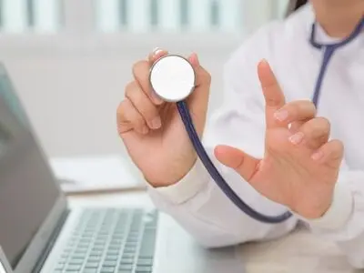 با مشاوره آنلاین پذیرش 24 دکتر را به منزل بیاورید