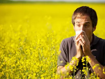 تشدید علایم آسم با گردافشانی گل‌های بهاری 