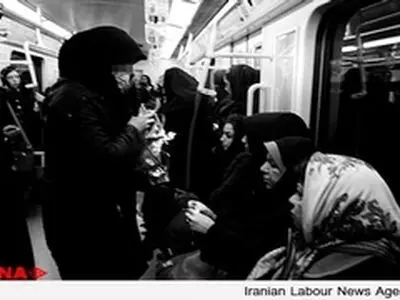دستفروشان مترو ساماندهی می‌شوند