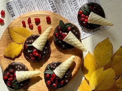 طرز تهیه یک بیسکوئیت شکلاتی خوشمزه؛ ویژه شب یلدا
