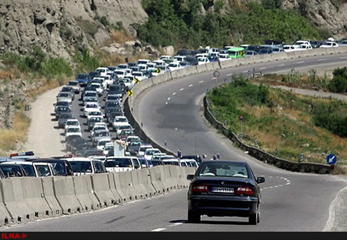 ترافیک سنگین در باند جنوبی تهران-کرج/وزش باد شدید در خراسان رضوی