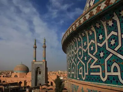 ​نقش محوری مساجد در الگوی اسلامی ایرانی پیشرفت 