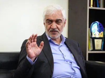 مردم به کسی رای بدهند که به دنبال تعامل با دنیا باشد