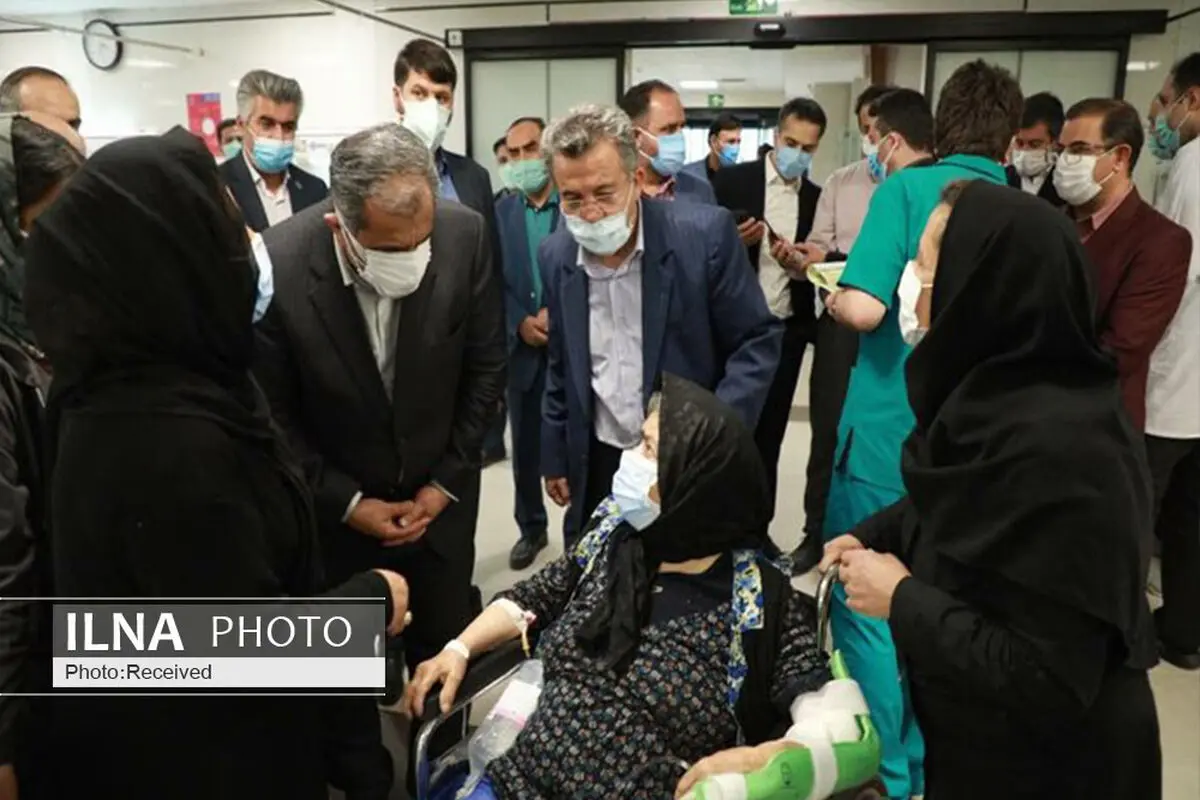 بازدید استاندار قزوین از بخش های کرونایی بیمارستان های بوعلی و رازی 
