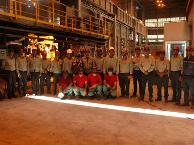 چراغ تولید را با همدلی روشن نگاه می‌داریم