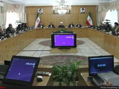 عیدی کارمندان دولت 6 میلیون و 880 هزار ریال تعیین شد