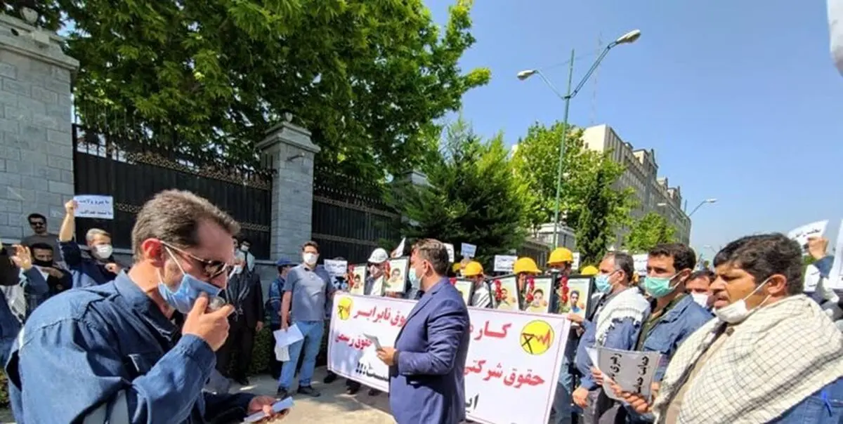 قانون طبقه‌بندی و تبدیل وضعیت را اجرا و پیمانکاری‌ها را منحل کنید