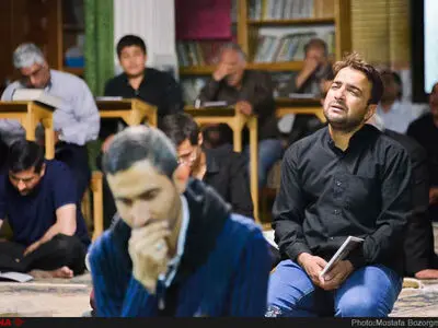 مراسم احیای شب نوزدهم ماه مبارک رمضان در مسجد امام موسی بن جعفر (ع) - مشهد