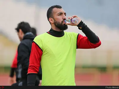 مدافع ملی پوش استقلال منتظر تماس فتحی