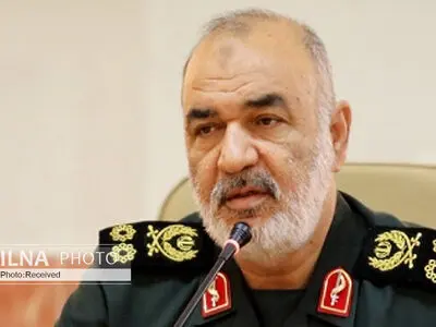 مجاهدان سپاه و قرارگاه سازندگی خاتم‌ از هیچ کوششی برای تحقق ایران قوی دریغ نمی‌کنند