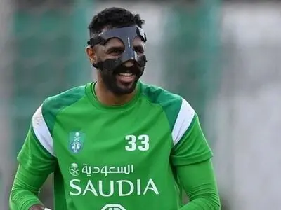 الاهلی با گلر ملی پوش خود تا 2023 تمدید کرد