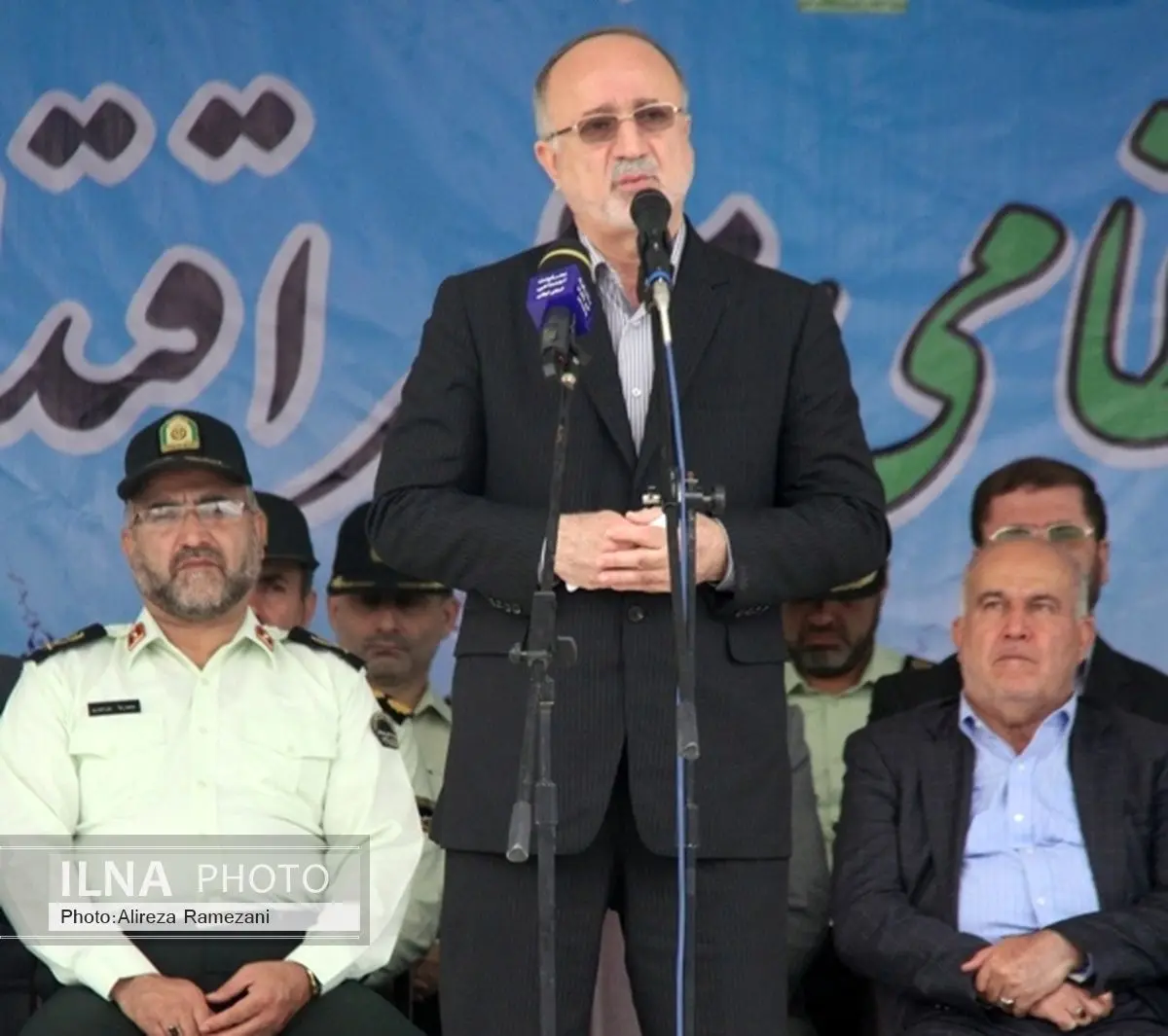پلیس باید نماد ادب و اخلاق در جامعه باشد