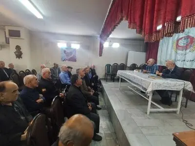 نیمی از حقوق‌ حداقل‌بگیران خرج غذا می‌شود/ تاخیر در پرداخت حقوق بازنشستگان را پیگیری می‌کنیم