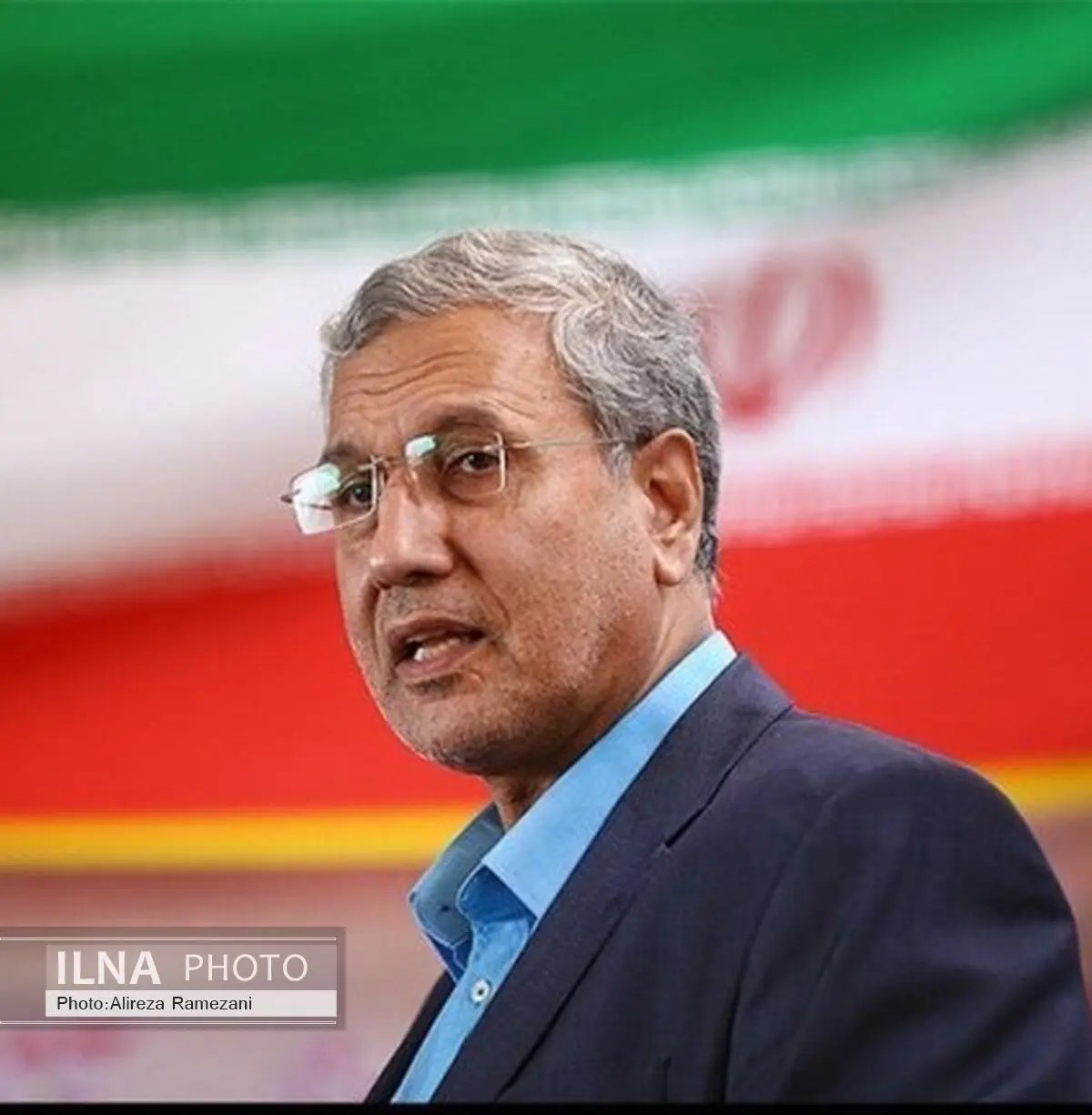 وزیر تعاون از مرکز سالمندان خرمدره بازدید می‌کند