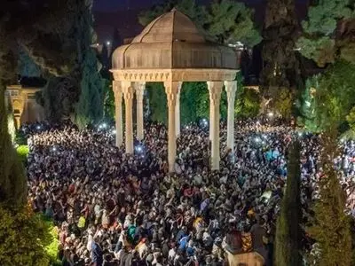 تلاش برای یافتن دوباره دلخوشی 