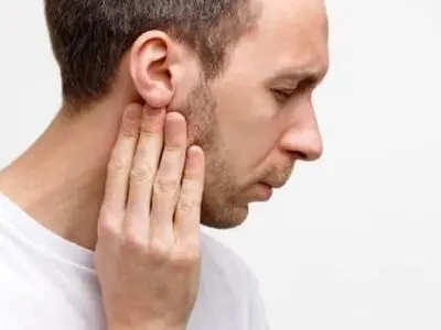 مو، روی لاله گوش نشانه چیست؟ 