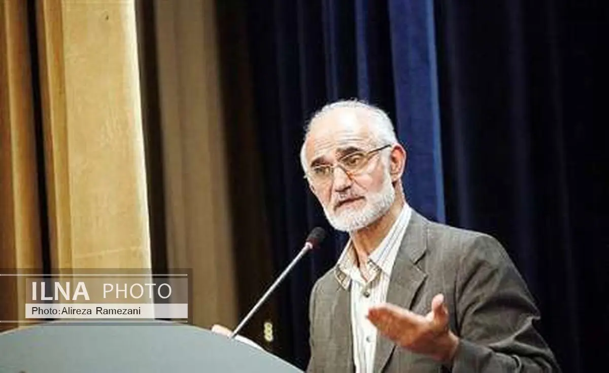 مجلس حق پدری هیچ کسی نیست 