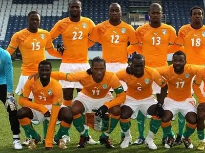 ویدئو: شادی هواداران از بازگشت ساحل عاج مقابل گابن