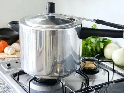نکات مهی که باید حین استفاده از زودپز رعایت کنید